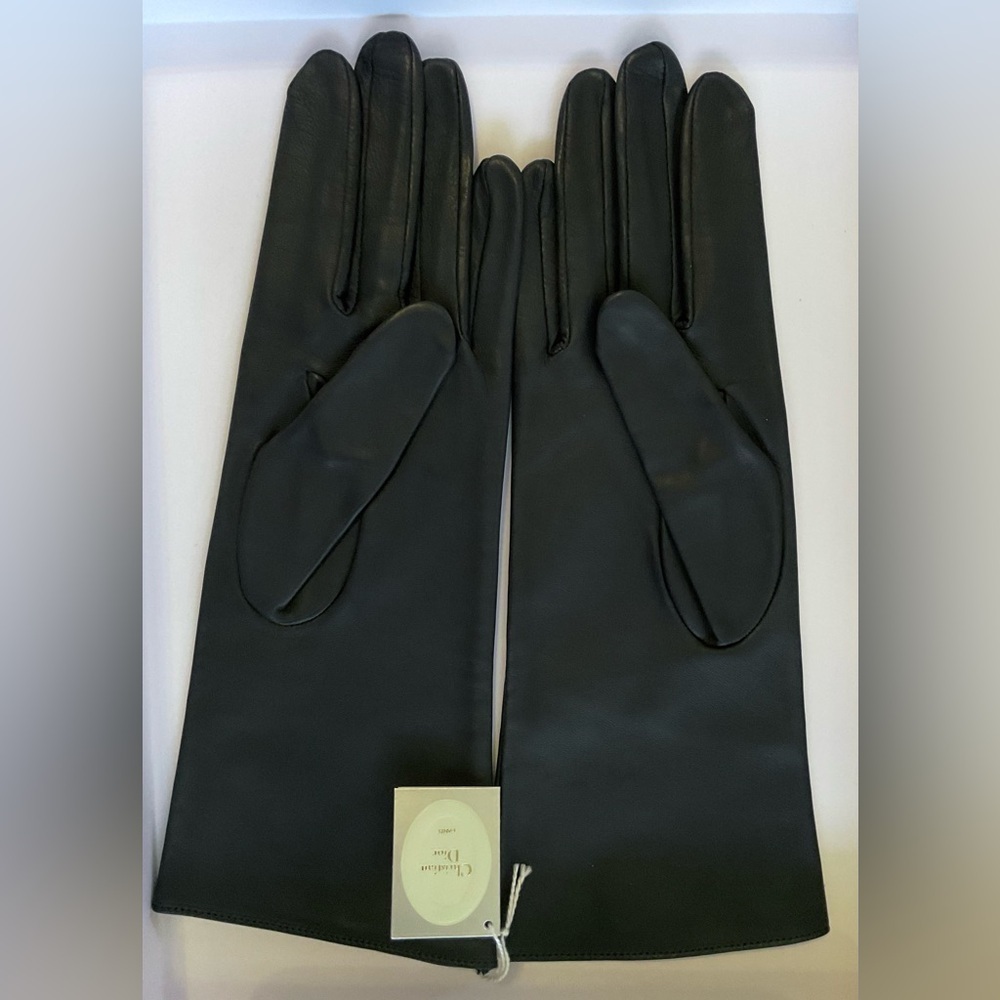 Christian Dior Black Leather Gloves - Picture 2 of 6